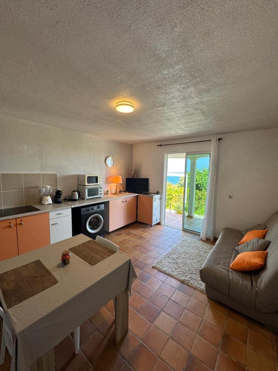 villa fleurie Le Moule Eksteriør billede